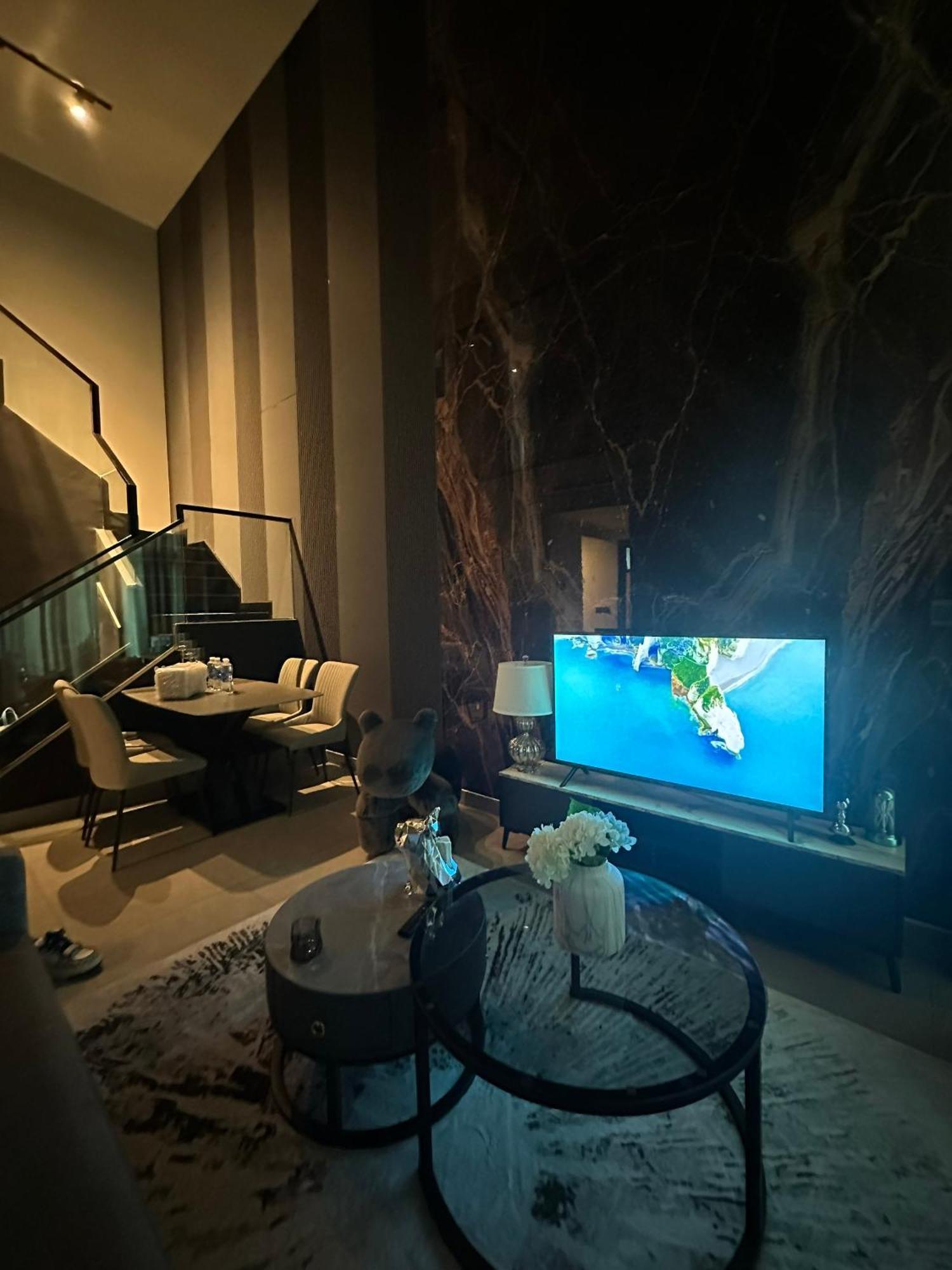 Feliz Luxurry Duplex Apartment Saigon Хошимин Екстериор снимка