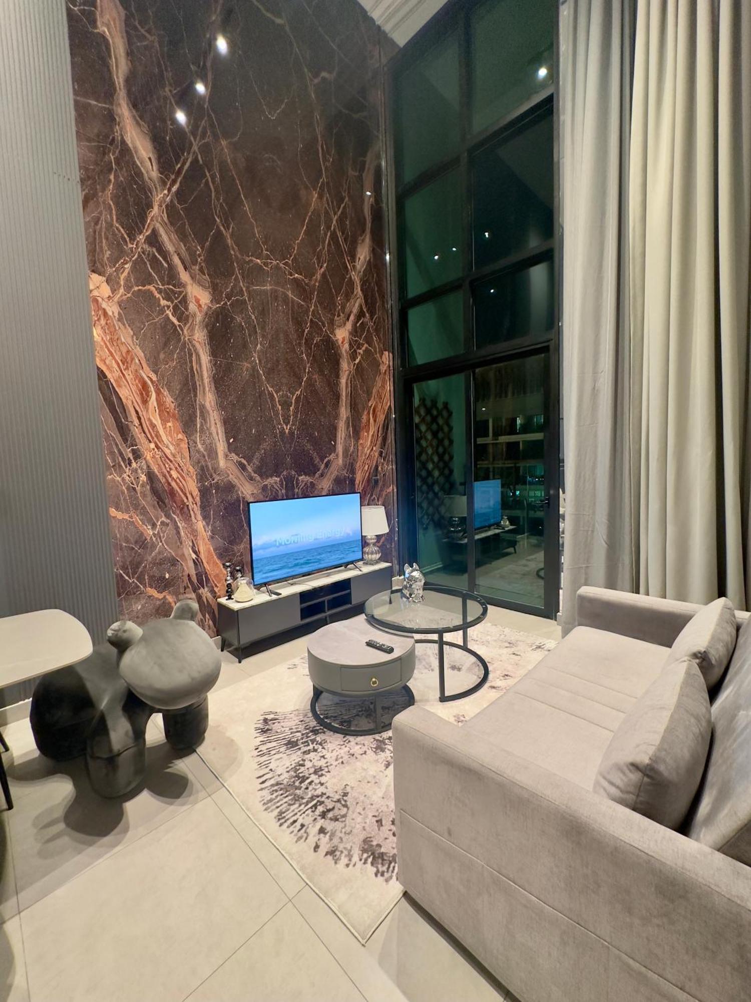 Feliz Luxurry Duplex Apartment Saigon Хошимин Екстериор снимка